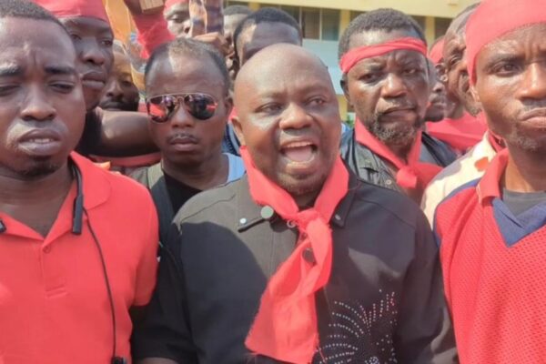 Around 2,000 rubber farmers staged a protest in Sekondi-Takoradi in response to proposals to ban the export of raw rubber